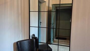 Familienzimmer, Mehrere Betten, eigenes Bad | Innenbereich