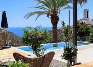 Maison, balcon, vue ville | Piscine | Piscine extérieure