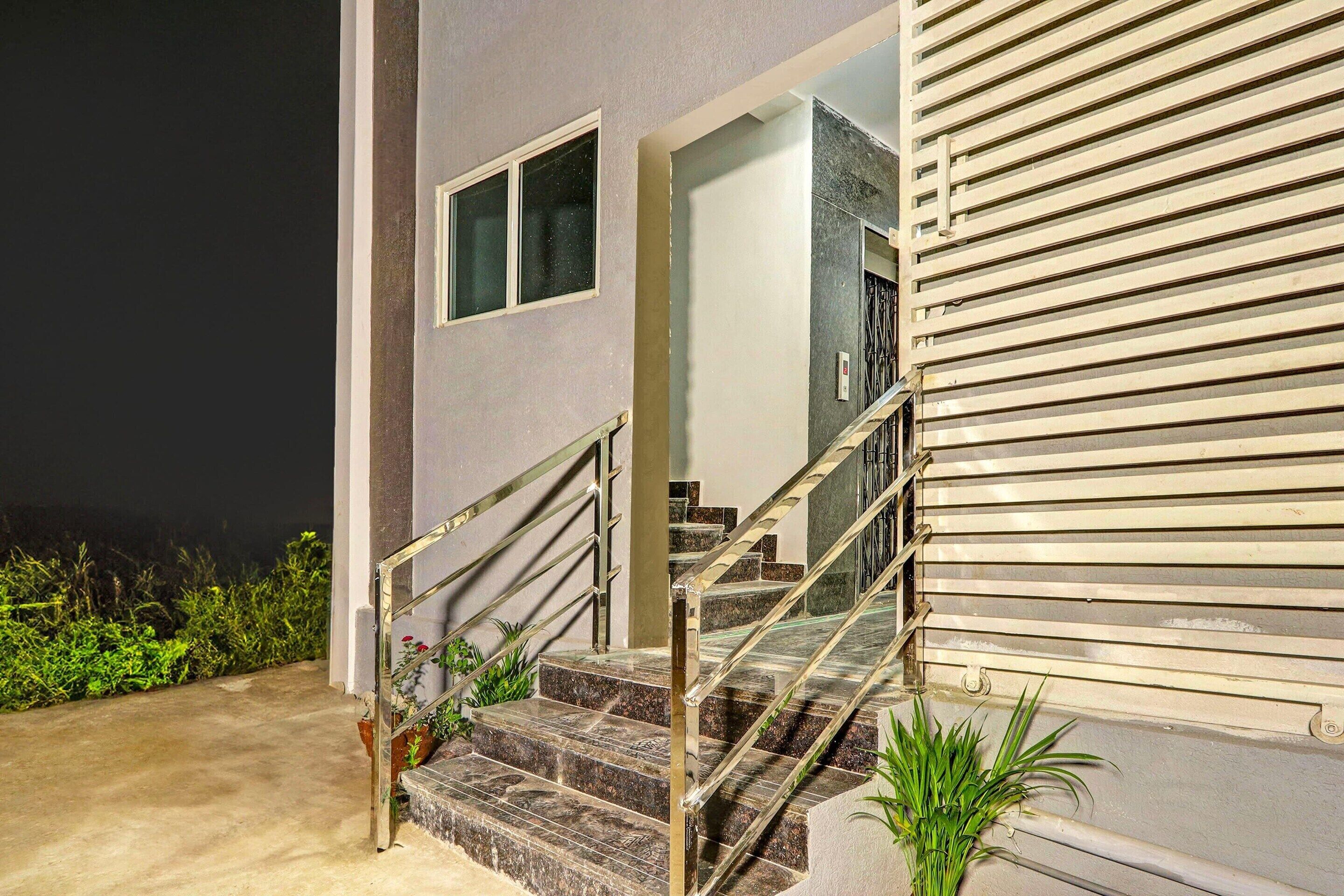 House | Reception