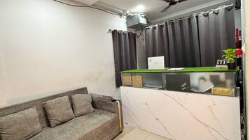House | Reception