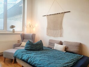 2 bedrooms, WiFi, bed sheets - Innenstadt Ferienwohnung mit Parkplatz & Veranda. Haustierfreundlich! (Graz)