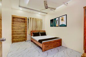House | 1 bedroom - Hotel O Thergoan Formerly P1 Staycation (Pune)