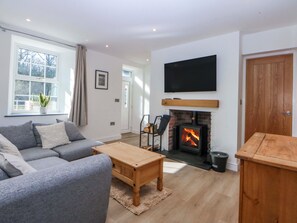 Cottage | Living area - Gate House (Llangefni)