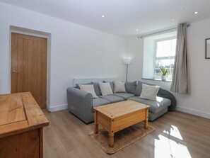 Cottage | Living area - Gate House (Llangefni)