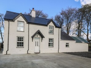 Exterior - Gate House (Llangefni)