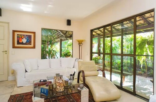 Excellent house in Itanhangá!