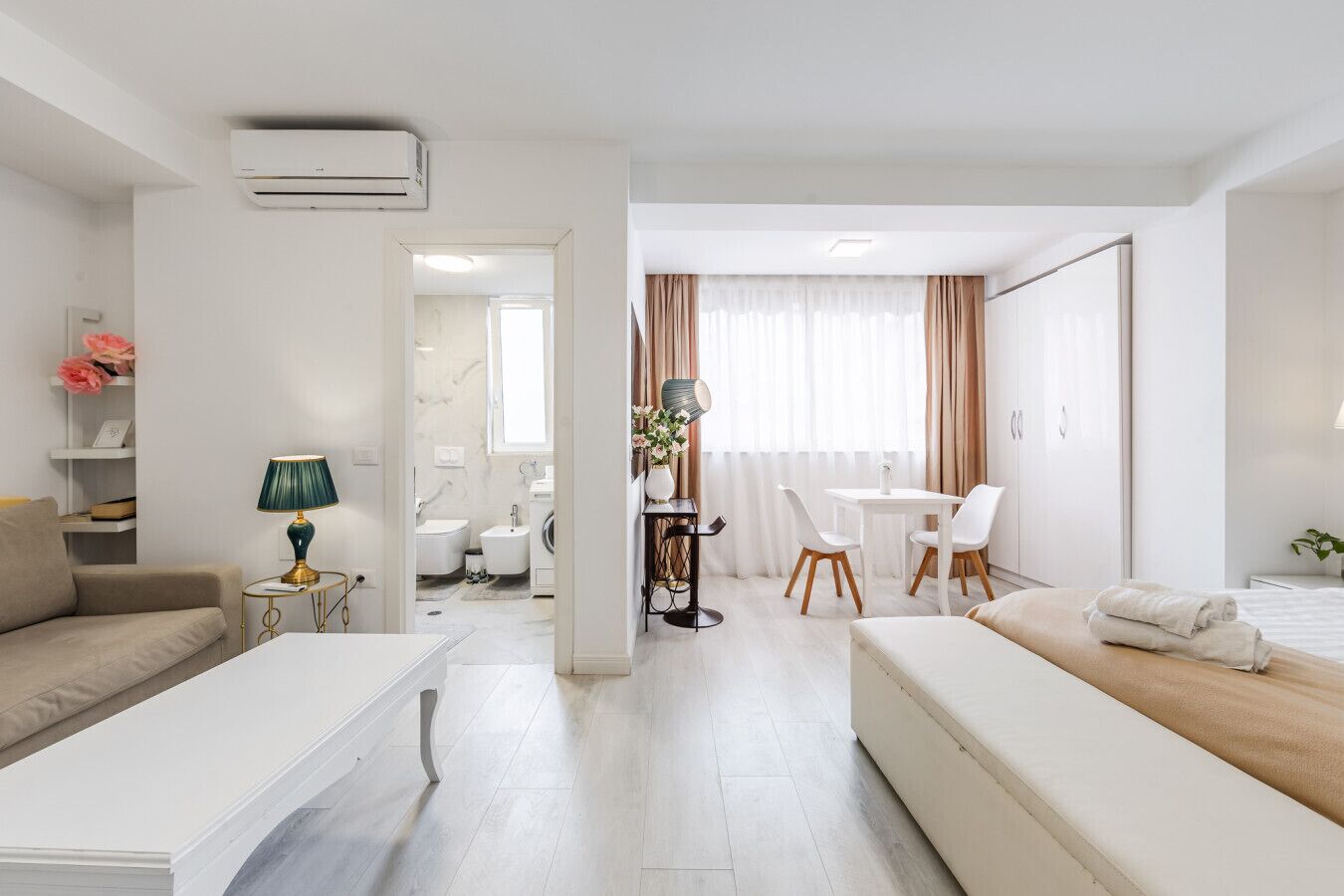 1 bedroom, desk, iron/ironing board, WiFi