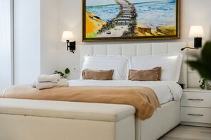 1 bedroom, desk, iron/ironing board, WiFi - Leo`s Garden View Apartment by PikHost (Tiranë)