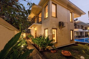 Biệt thự, 3 phòng ngủ, quang cảnh hồ bơi, cạnh bãi biển | Ngoại thất