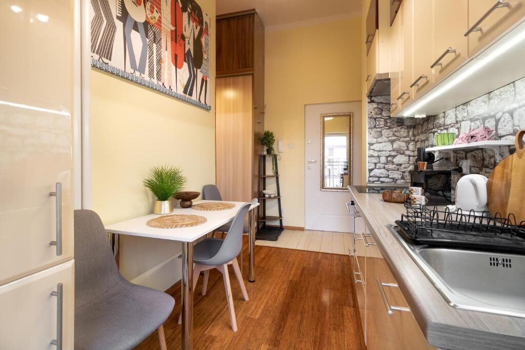 Classic Apartment, Balcony | Dining