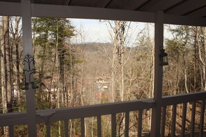 Interior - Fantastic 2-bedroom townhome with AC in charming Helen (Helen)