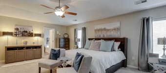 Spacious 5-BR Retreat in Simpsonville, SC – Perfect for Gatherings & Getaways