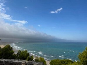 Beach - 5-bedroom house, overlooking the lake and near the ocean (Leucate)