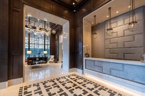 Lobby - Luxury Apt with Gym & Pool (New York, NY)