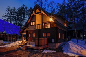 Exterior - Ski base near Hakuba Echoland with BBQ available. (Hakuba Village)