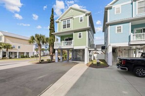 Exterior - Steps to Beach • 4BR Home • Sleeps 10 (Myrtle Beach)
