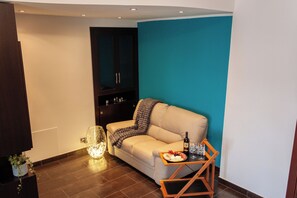 Smart TV - A casa di Marco Guesthouse - Ciampino Apt and station for Rome (Marino)