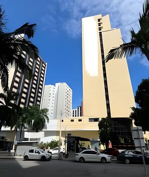 Apartamento básico | Fachada
