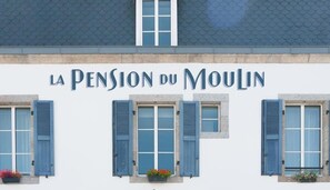 Chi tiết ngoại thất