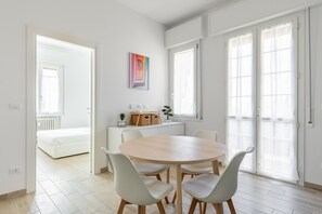 House - Menganti White Apartment by Wonderful Italy (Bologna)
