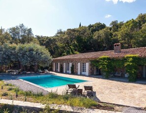 A heated pool - Provençal Mas with Pool & Tennis – 20 min from Saint-Tropez (La Garde-Freinet)