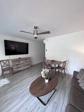 Living area - Beachside Bliss: Beautiful Condo Just Steps from the Sand (Deerfield Beach)