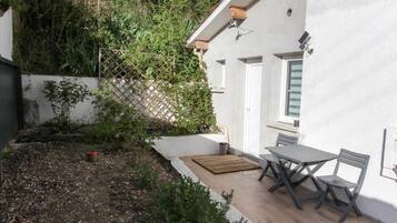 Comfort Double Room, Patio, Garden View | Outdoor dining