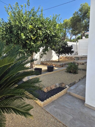 HOUSEASCA0901_4PP