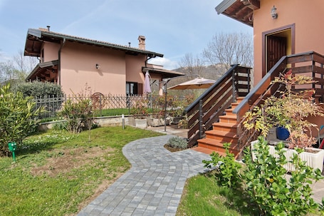Property grounds. Relaxing Attic Retreat with Mountain View, Private Terrace, and Wi-Fi