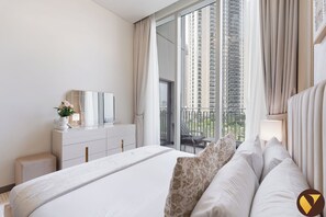 Luxury Apartment, Balcony, City View | Premium bedding, in-room safe, individually decorated - Vogue | Creek Gate Waterfront living Creek Harbour (Dubai)