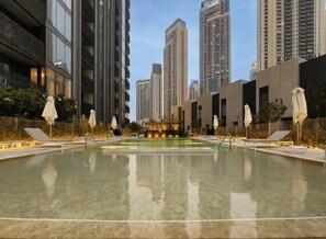 Pool - Vogue | Creek Gate Waterfront living Creek Harbour (Dubai)