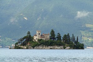 Miscellaneous - Historic 1940s Watermill: A Designer Retreat in the Italian Alps (Cerete Basso)