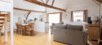 Rural Cottage Accommodation for 14