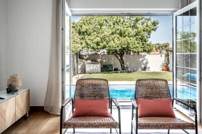 Villa in Azeitao w Pool and Garden 