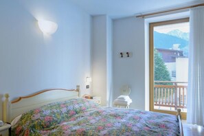 Superior-Doppel- oder -Zweibettzimmer, Balkon, Bergblick