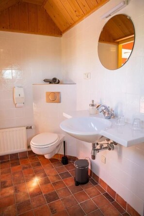 Bathroom - Hotel de Horper Wielen (Terschelling)