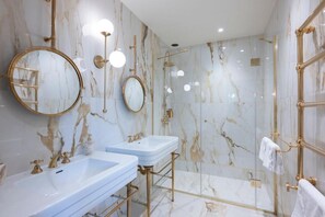 Deluxe-Doppelzimmer | Badezimmer