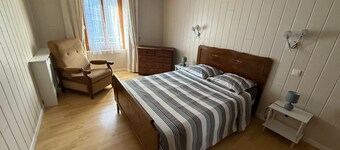 Country House (Motorcyclists Welcome) 50 m from the Dordogne River