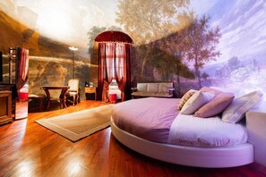 Deluxe tweepersoonskamer, 1 kingsize bed, privébadkamer, uitzicht op de binnenplaats