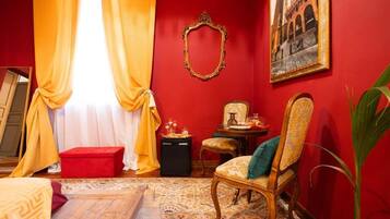 Chambre Double Deluxe, 1 grand lit, vue piscine | Intérieur