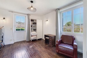 Interior - Holiday Home 'Le Talabou' with Private Pool, Private Terrace and Wi-Fi (Sainte-Mondane)