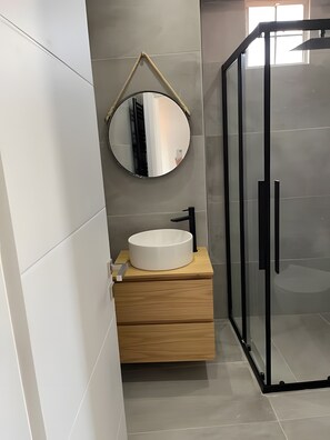 Shower, hair dryer, towels - Home Of Olympos Litochoro (Litochoro)