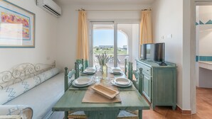 Leilighet, 1 soverom | Spisestue