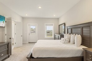 3 bedrooms, iron/ironing board, free WiFi - Seagate at Clara Beach Getaway | 3 Bedrooms • Sleeps 6 (Panama City Beach)