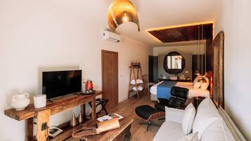 Junior suite | Een kluis op de kamer, een strijkplank/strijkijzer, gratis wifi