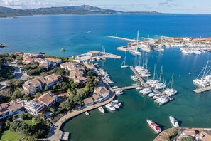 Marina - Darsena View - loft with panoramic harbor views (Olbia)