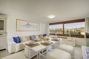 Dining - Darsena View - loft with panoramic harbor views (Olbia)