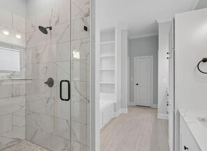 House, Multiple Beds (Salt Water Heals Everything) | Bathroom - Salt Water Heals Everything (Gulf Shores)
