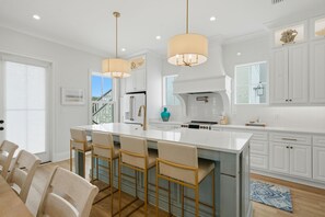 House, Multiple Beds (66 Parks Edge) | Private kitchen - 66 Parks Edge (Orange Beach)