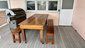 Outdoor dining - Peach Me Beach Shack (Boat Harbour)